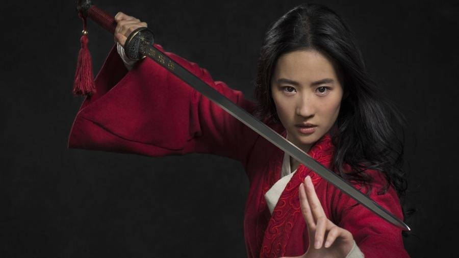 Atriz que interpreta a personagem Mulan em novo filme da Disney