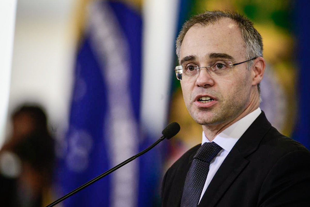 O novo ministro da Justiça e Segurança Pública, André Mendonça, durante a solenidade de posse no Palácio do Planalto