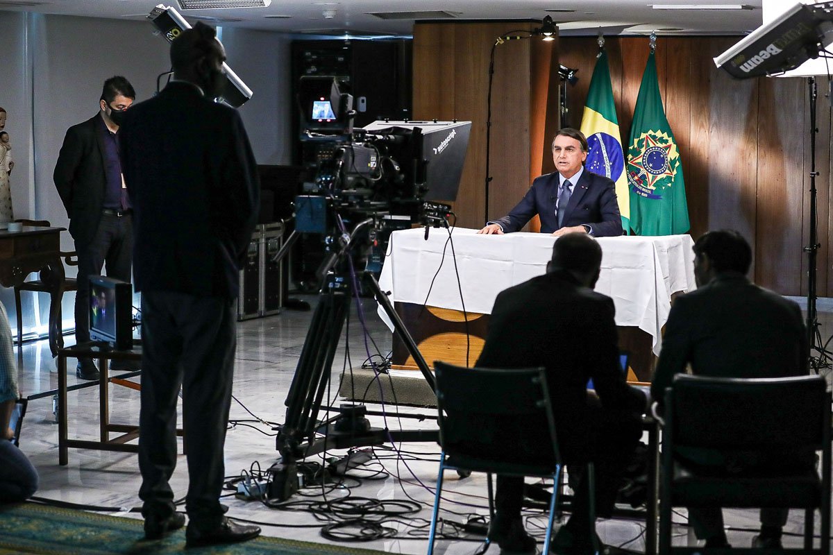 Auxílio de US$1000 e floresta "antifogo" geram críticas a Bolsonaro na ONU  | Exame