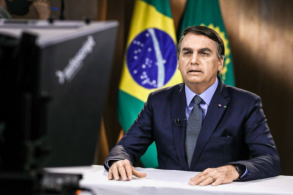 Aprovação de Bolsonaro cai a 35%, depois de 4 meses de alta
