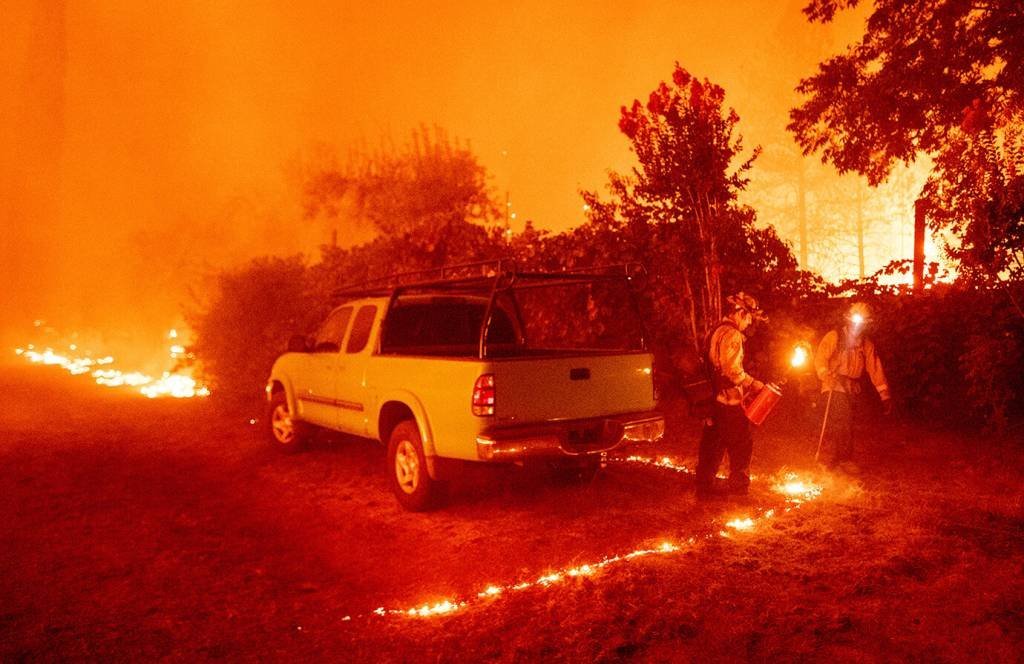 Incêndios devastam a costa oeste dos EUA e deixam seis mortos