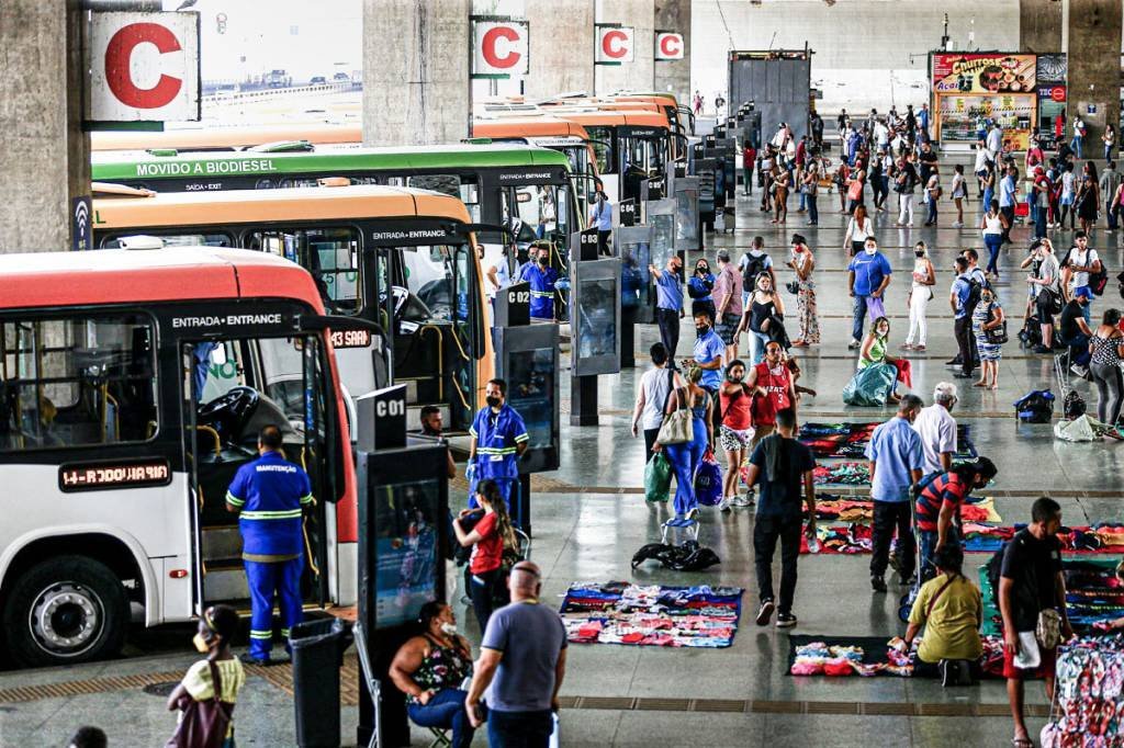 Movimentação na rodoviária do Plano Piloto, em Brasília.