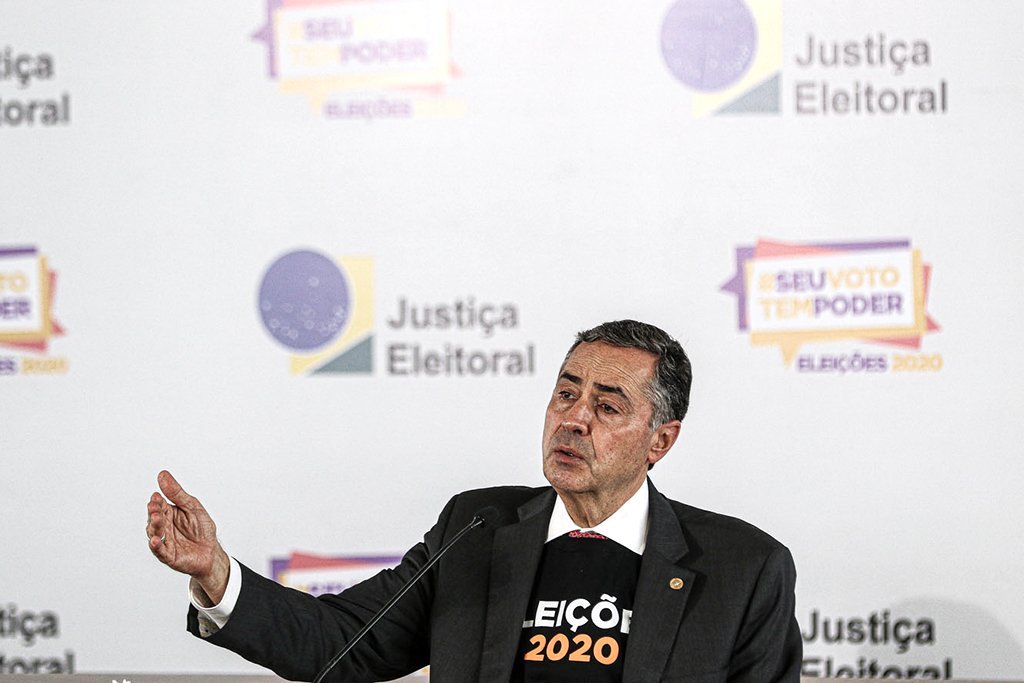O presidente do TSE, ministro Luís Roberto Barroso, fala á imprensa noCentro de Divulgação das Eleições (CDE) 2020 eleição - eleições - eleições municipais