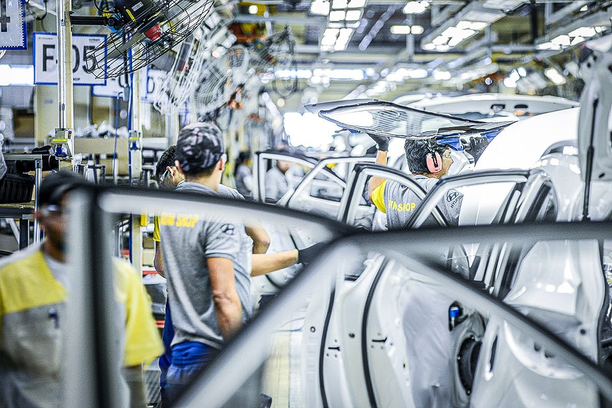 Fabrica da Hyundai; CAOA; Produção; Linha; Automobilística; Trabalhadores; Montadora