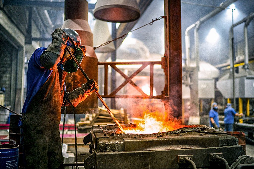 Foto de stock de Trabalho da indústria metalúrgica - forno de aço