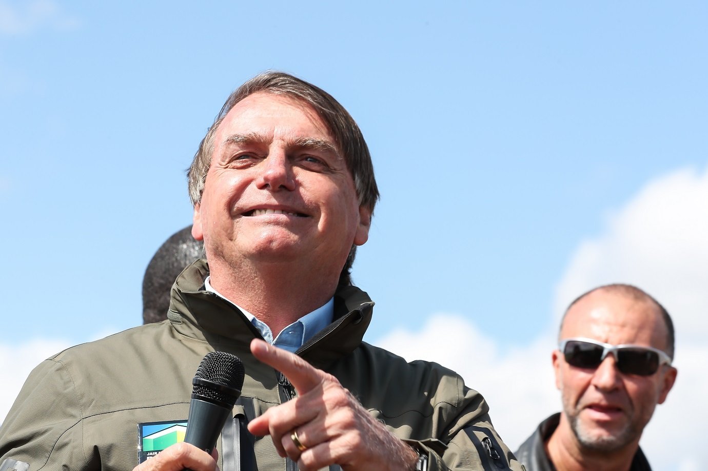 Presidente Jair Bolsonaro durante passeio de moto pelas ruas de Brasília.