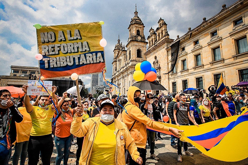 A revolta popular na Colômbia que chega à segunda semana iniciou como oposição à reforma tributária que propôs o aumento da arrecadação do governo
