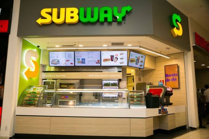 Subway lança seis novos sanduíches em parceria com a NBA | Exame