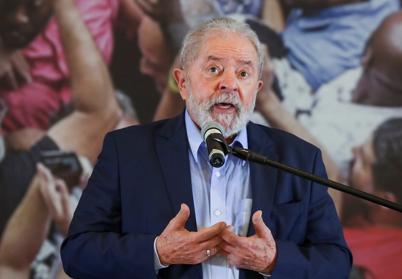 Ex-presidente Luiz Inácio Lula da Silva dá entrevista coletiva