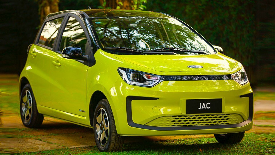 JAC E-JS1 carro elétrico mais barato do Brasil