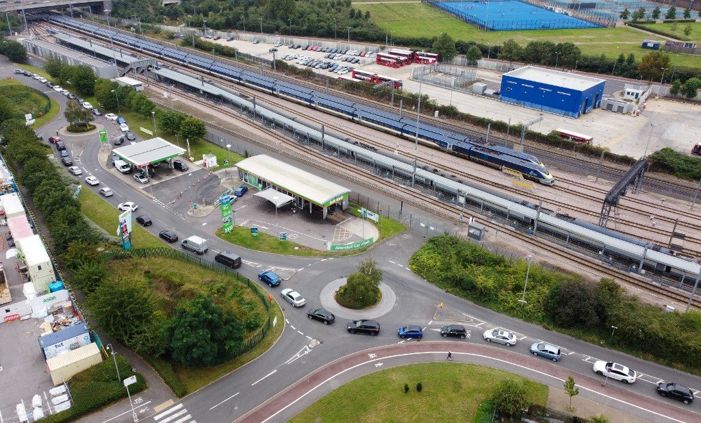 Crise no Reino Unido provoca longas filas por medo de falta de gasolina