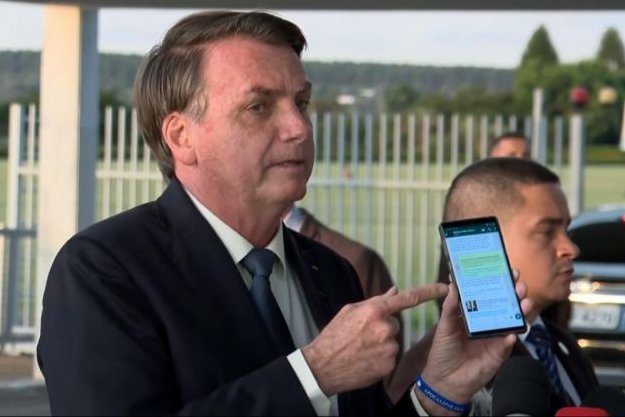 bolsonaro-smartphone