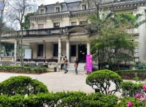 Casa das Rosas na avenida Paulista