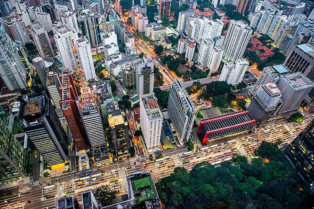 Vista aérea; São Paulo; Av Paulista; Parque Trianon; Masp