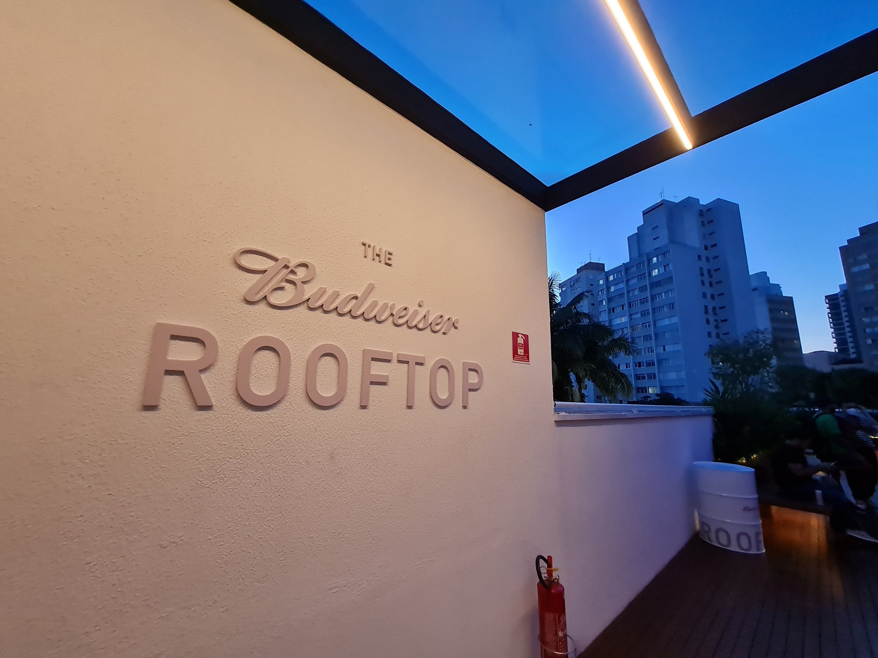 Budweiser Rooftop no novo Zee.Dog Temple, em São Paulo