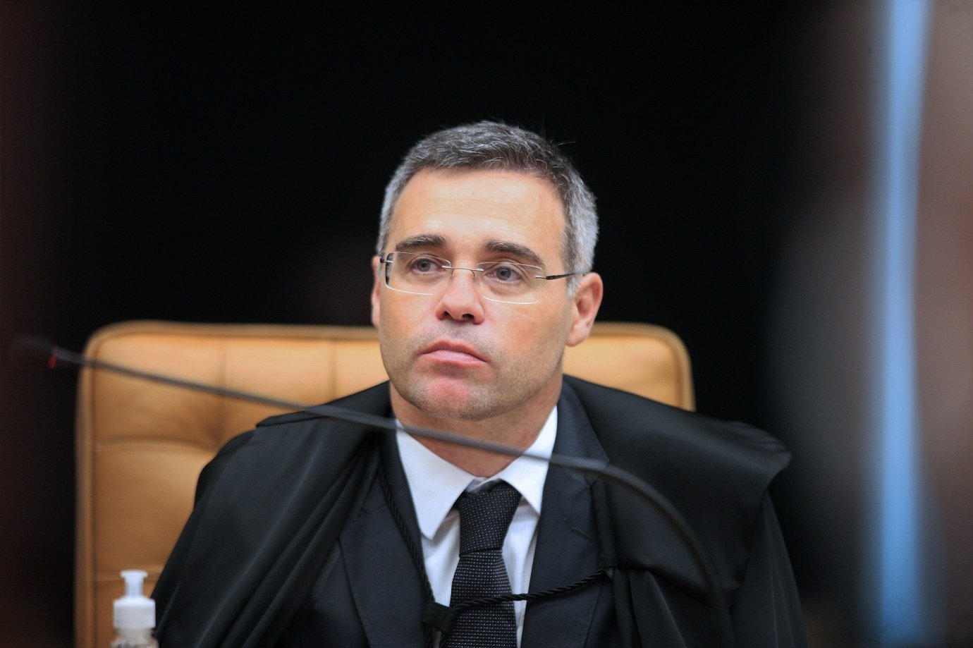 Ministro do STF André Mendença