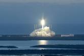 Decolagem do foguete SpaceX Falcon 9 que lançou o satélite DSCOVR de Cabo Canaveral, na Flórida, em fevereiro de 2015