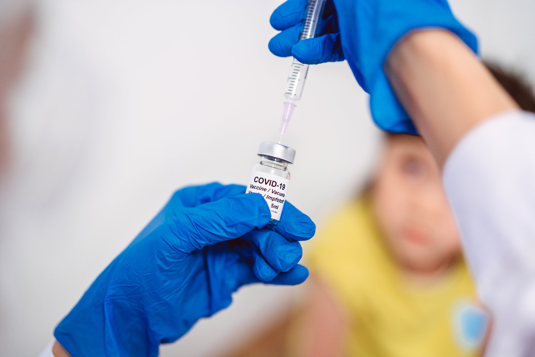 Vacinação de crianças contra covid-19