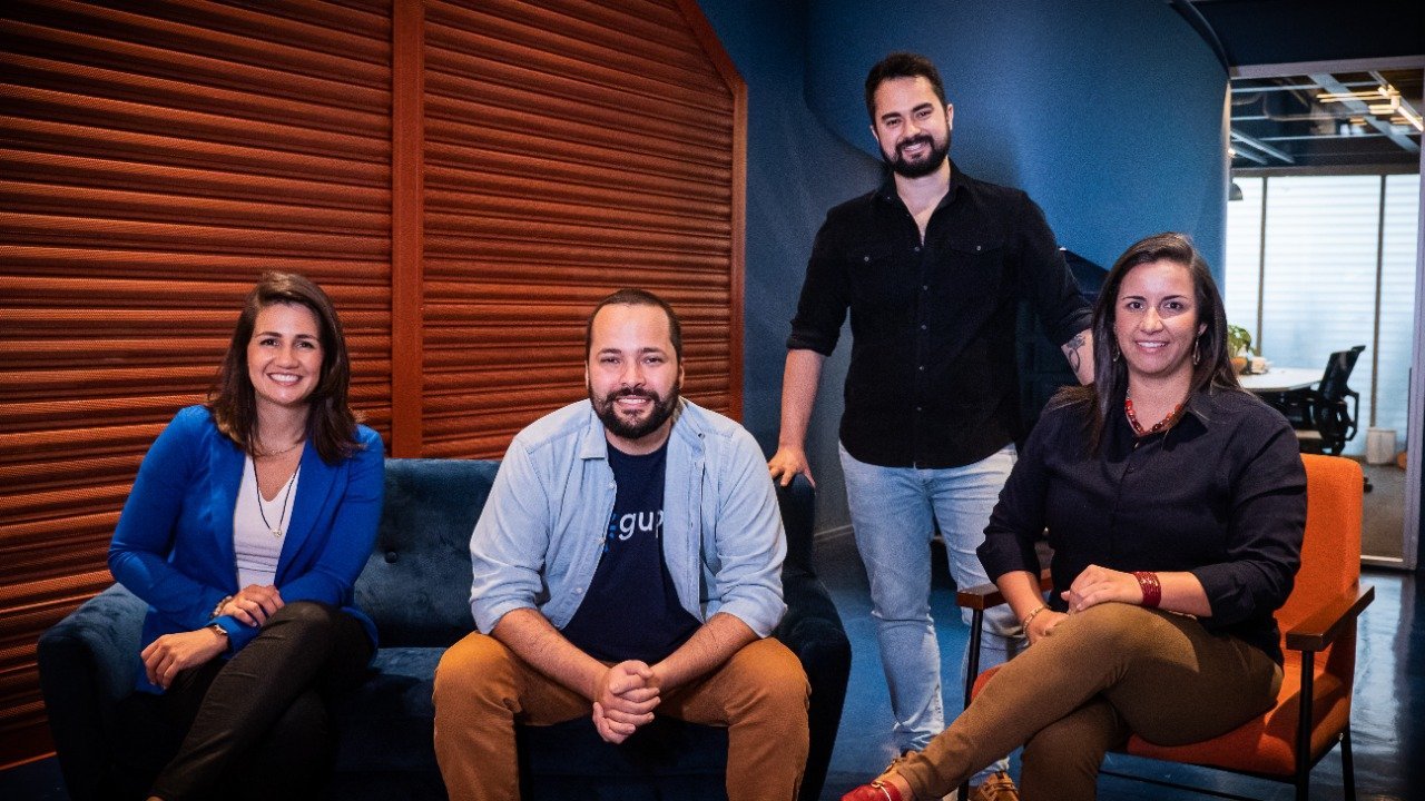 Fundadores da Gupy: Mariana Dias, Robson Ventura, Guilherme Dias e Bruna Guimarães